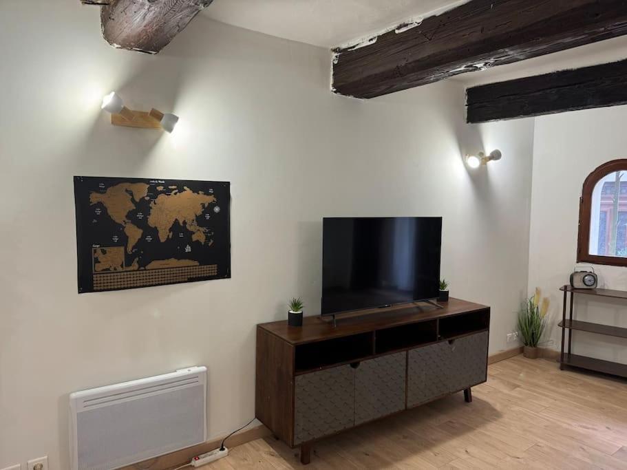 Appartement T2 Cosy Centre-Ville Pernes-les-Fontaines Esterno foto